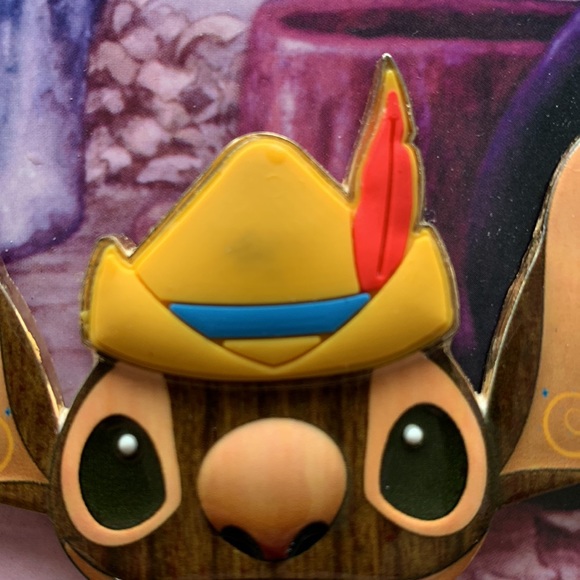 Stitch Crashes Disney Pin - Pinocchio - 5/12 - new in package - Picture 3 of 4